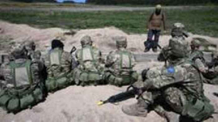 UK considers sending troops to train Ukrainians