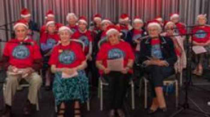 Choir named world's oldest during Christmas concert