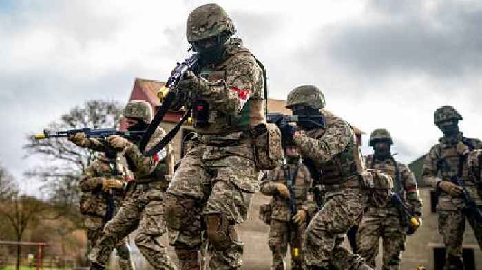 UK troops could be deployed to Ukraine to train forces on the ground