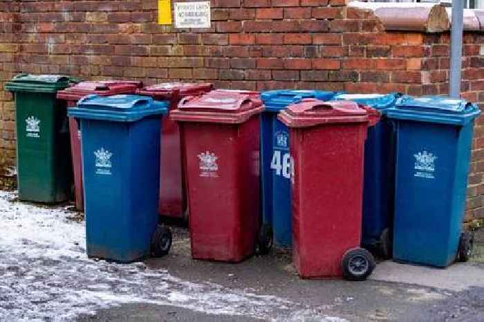 Every home in England to have four different bins from 2025 in new rules - full list