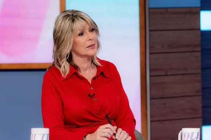 Ruth Langsford and Eamonn Holmes still only communicating through lawyers despite olive branch