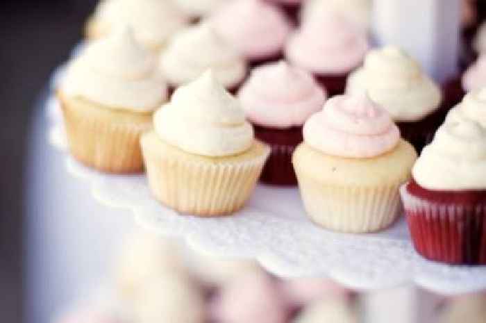 People are just finding out why you should put rice under cupcakes when baking