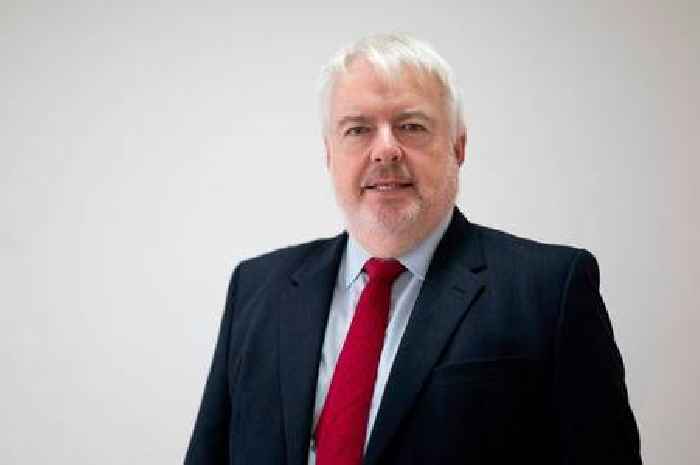 Former First Minister of Wales, Carwyn Jones, is to be made a life peer