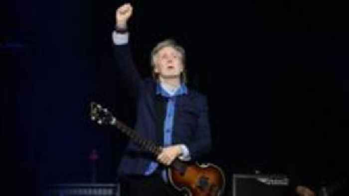 Paul and Ringo get back together at London gig