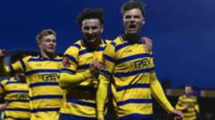 Wotton hails 'professional' Torquay after Hemel win