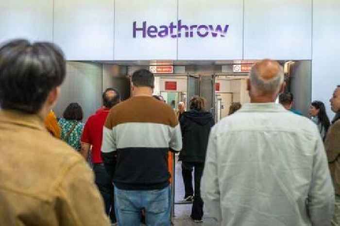 Christmas travel chaos at Heathrow as 90 flights cancelled amid heavy motorway traffic