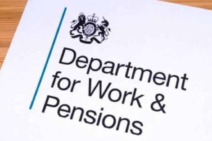 DWP warns people on Universal Credit now have to make payments last 'five weeks not four'