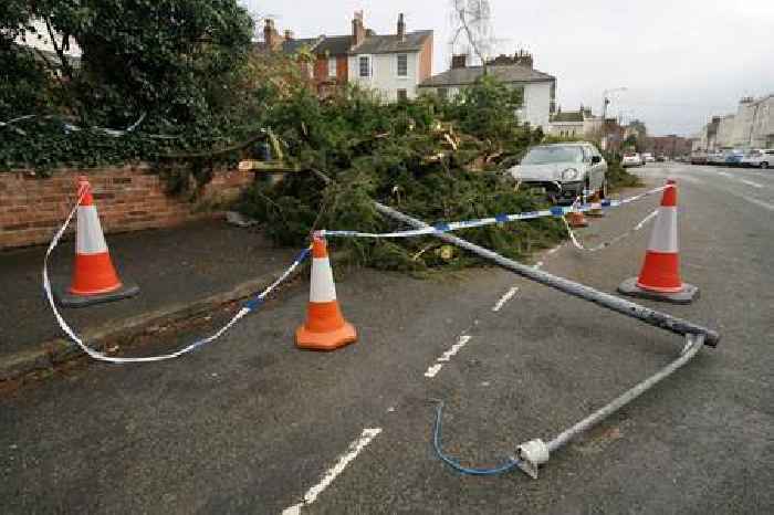 75mph gusts forecast as Christmas getaway disruption continues