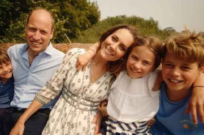 Kate and William photographer breaks silence as they delete Christmas card minutes after posting it