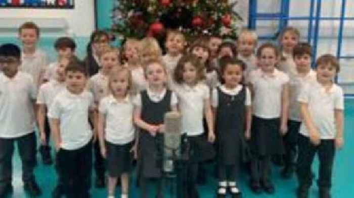 Primary school 'loved' recording Christmas single