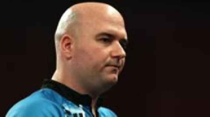 Evans shocks Chisnall as record number of seeds out of Worlds