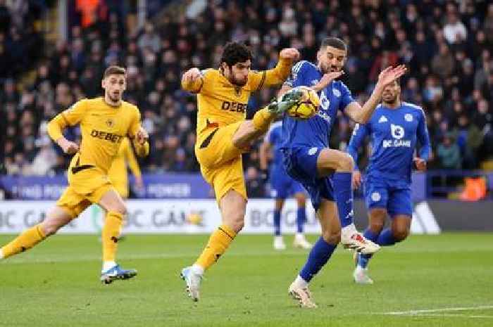 Gary Lineker sent message as Leicester City calamity taken apart