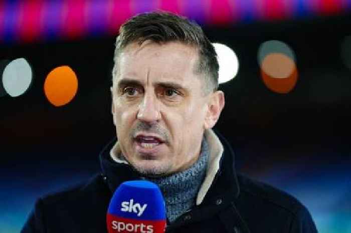 Gary Neville issues 19-word Liverpool warning to Arsenal and Chelsea in title race message