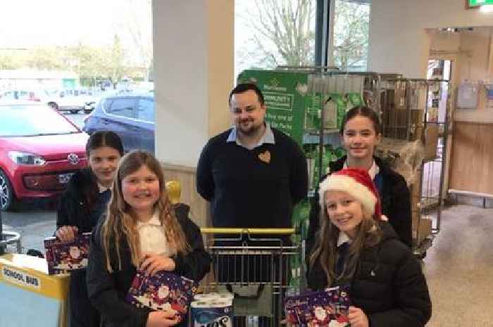 Sampford Peverell students raise funds for local charity with festive spirit