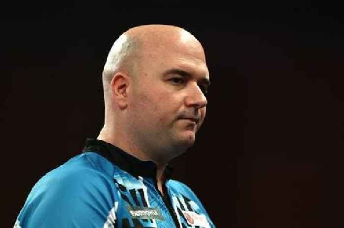 Rob Cross sparks social media trial as Ally Pally 'rude gesture' caught on camera during Scott Williams defeat