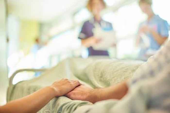 Hospice nurse unveils the common last words uttered by patients on their death beds