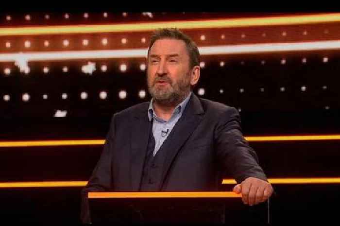 Lee Mack leaves everyone puzzled with an impossible final question on The 1% Club - can you solve it?