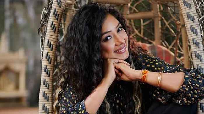 Rupali Ganguly is serving major Christmas vibes in desi avatar