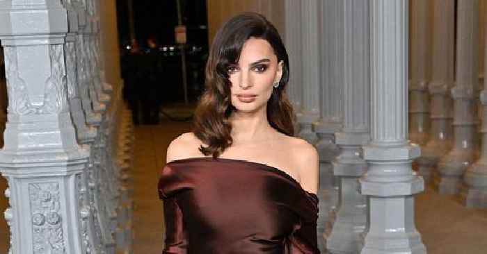 Emily Ratajkowski Flaunts Cleavage in Black Top as She Shares Glimpse Inside Her Holiday Festivities: Photos