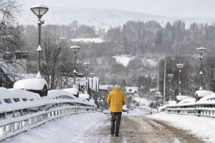 UK faces 72-hour snow storm AND freezing rain with exact start date announced