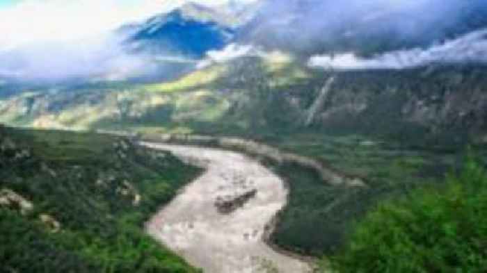 China to build world's largest hydropower dam in Tibet