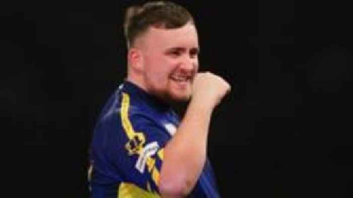 Littler fights past White to continue progress at World Darts Championship