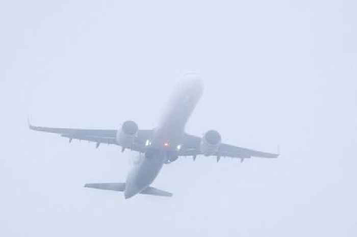 UK Airport grounds easyJet flights as fog chaos continues