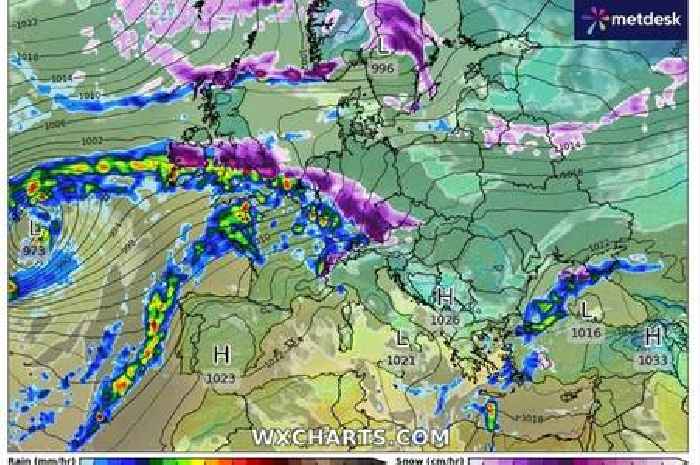 Exact parts of England set for eight inches of snow every hour on New Year's Day