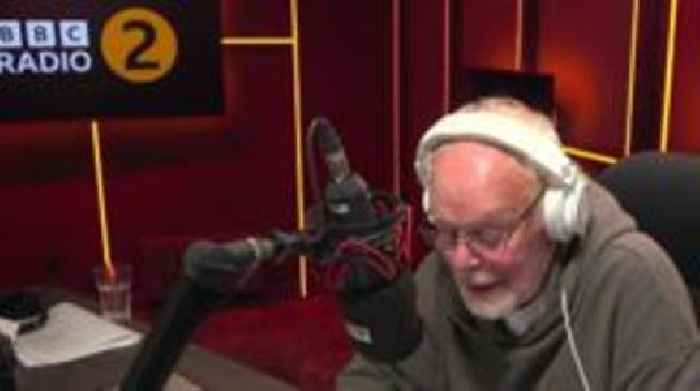 Bob Harris announces Johnnie Walker's death live on Radio 2