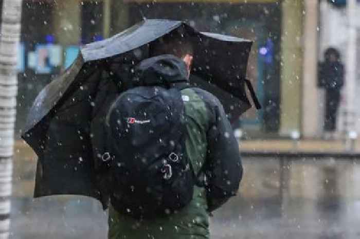 Amber weather warning for Derbyshire as region braced for flooding amid New Year's Eve downpours