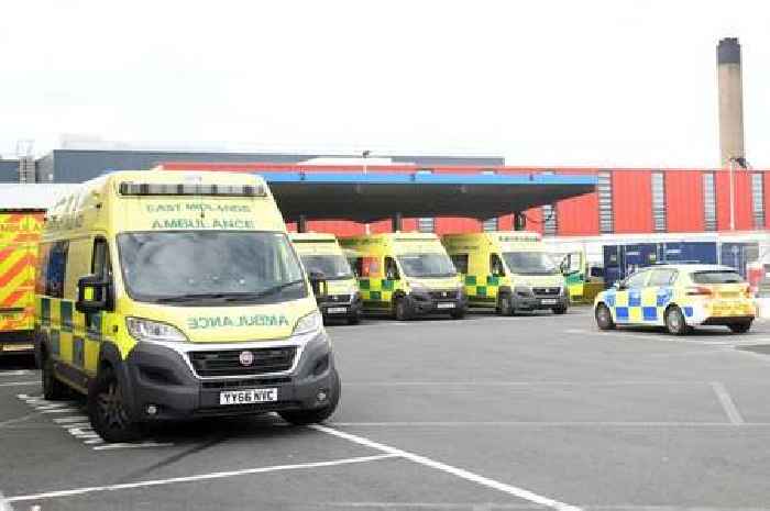 East Midlands Ambulance Service called to 965 emergencies in first hours of 2025