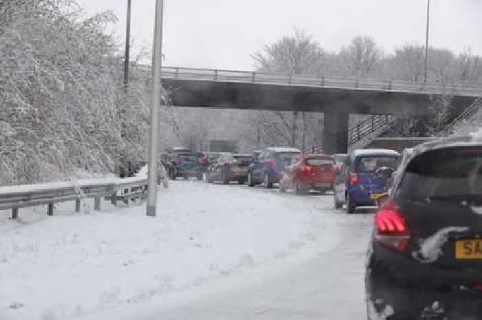 Met Office issues new 36-hour weather warning as 20cm of snow forecast