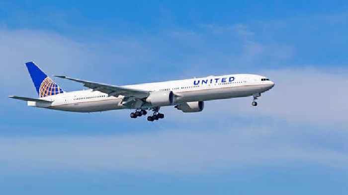 United Airlines stock boomed in 2024: time to book profits?