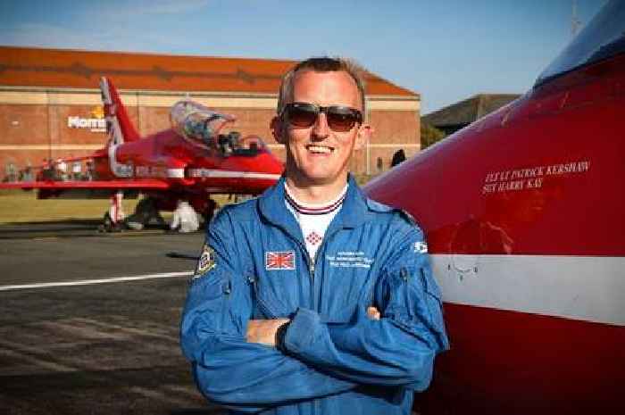 Hull RAF engineer’s ‘incredible’ year flying with the Red Arrows