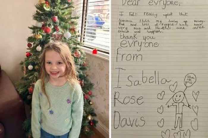 ‘It’s our own Christmas miracle’ - People rally to help little girl, six, whose Christmas money and savings were taken during a shopping trip to Hull