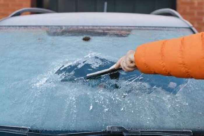 Drivers warned to avoid dangerous mistake when de-icing car windscreens