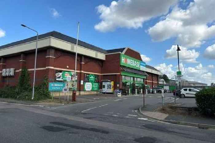 Plans to convert Homebase store into Sainsbury's submitted but residents make same criticism