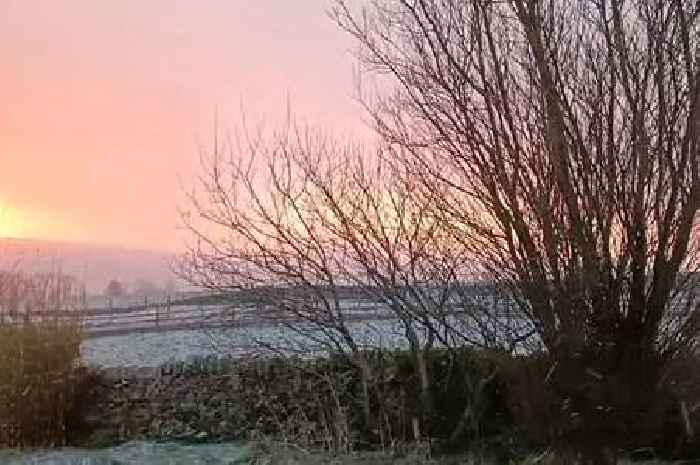 Live weather updates as snow falls in North Staffordshire