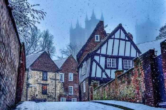 Amber weather warning issued for Lincolnshire over 'heavy and persistent' snow