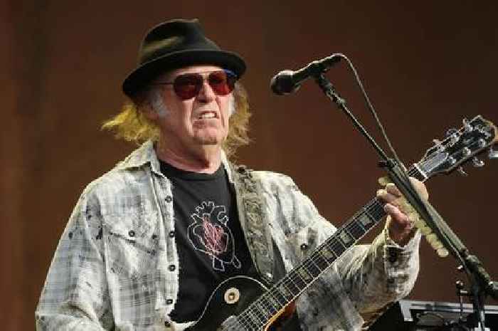 Neil Young confirmed as first Glastonbury headliner after backtracking on offer