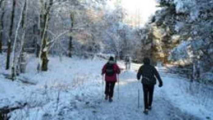 Amber warning in place as UK braces for snow disruption