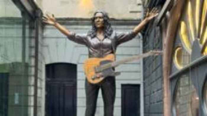 Statue to rock legend Rory Gallagher unveiled in Belfast