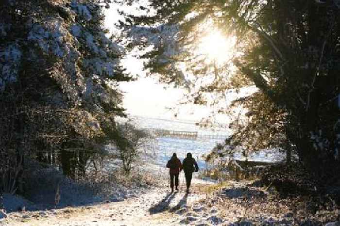 UK braced for heavy snow and freezing rain amid amber weather warnings