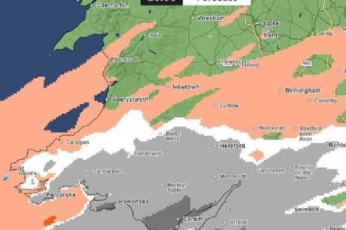 Weather maps suggest huge snow dump still to come which looks way worse than what we've had already