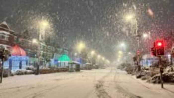 Your pictures of Sunday morning snow across UK