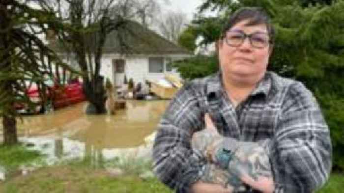 Homes flooding due to heavy rain across Lincolnshire