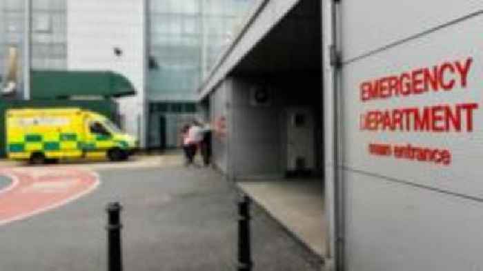 Twelve-hour wait for hospital bed for 400 patients