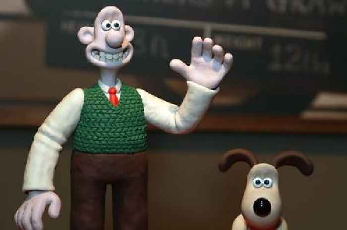 Wallace and Gromit on the Golden Globes red carpet