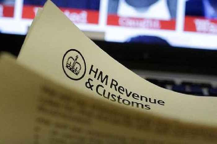 HMRC issues warning to anyone who is 'selling on their Christmas gifts'