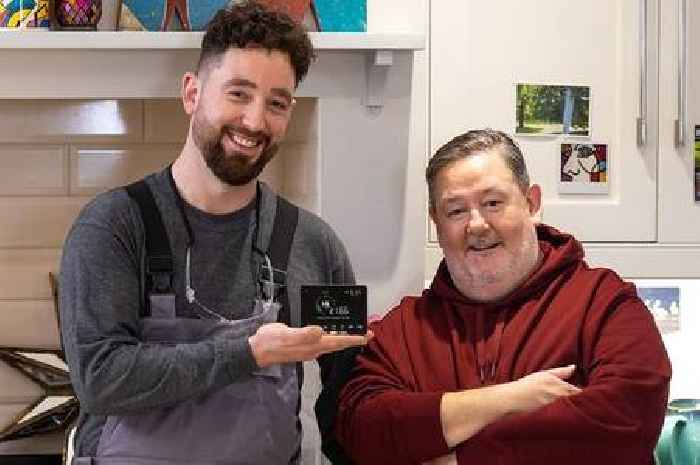 Comedy legend Johnny Vegas shines light on how to get smart meter installed